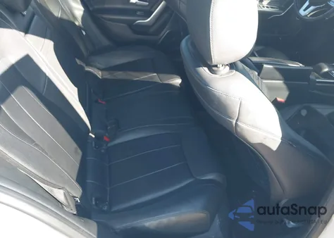 2019 Mercedes-Benz A 220 4Matic z USA, uszkodzony, nr VIN WDD3G4FB7KW007073